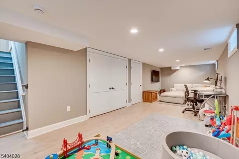 152 Fourth St, Edison, NJ 08837 photo 29