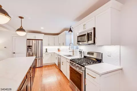 152 Fourth St, Edison, NJ 08837 photo 14