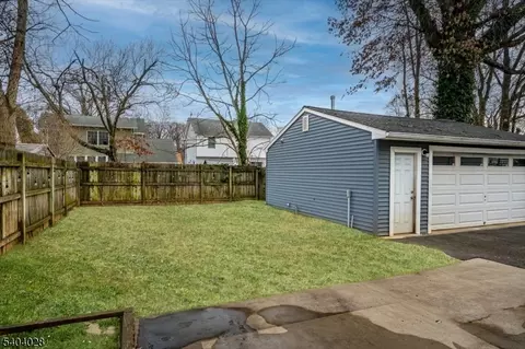 152 Fourth St, Edison, NJ 08837 photo 33