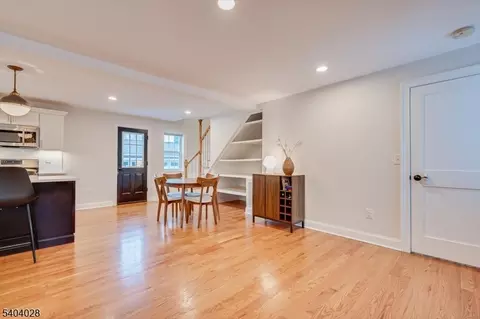 152 Fourth St, Edison, NJ 08837 photo 9