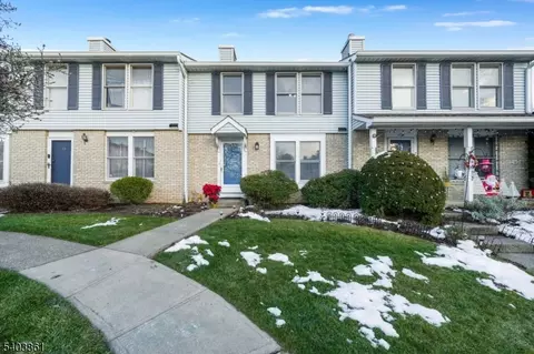 63 Liberty Ln, Franklin, NJ 07416