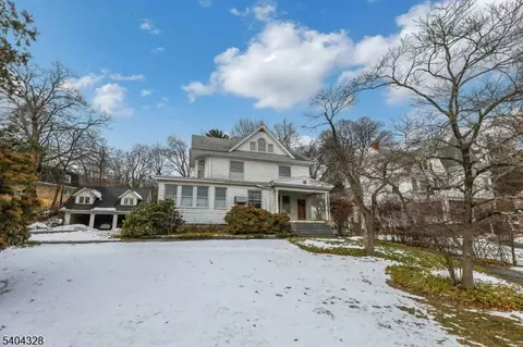 16 N Mountain Ave, Montclair, NJ 07042