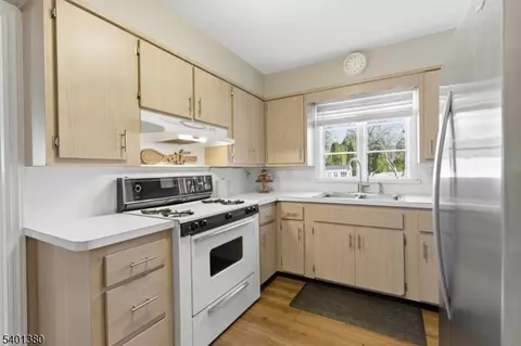 107 Chestnut St, Bound Brook, NJ 08805 photo 8