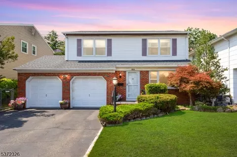 60 Reinhold Ter, Union, NJ 07083