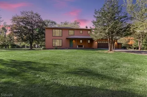 49 Ketcham Rd, Hackettstown, NJ 07840