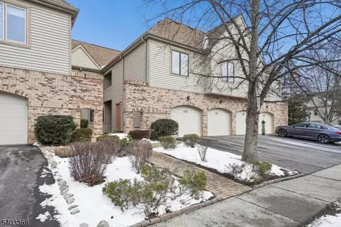131 Sunrise Dr, Whippany, NJ 07981
