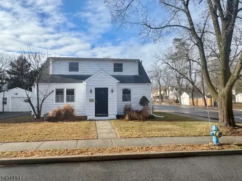 11 Van Dam Ave, Bloomingdale, NJ 07403