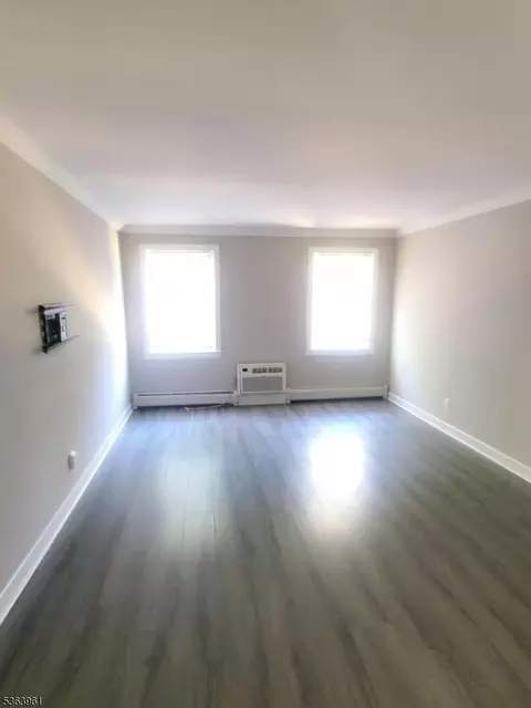 Living - 935 E Front St # C, Plainfield, NJ 07062 photo 1 of 3