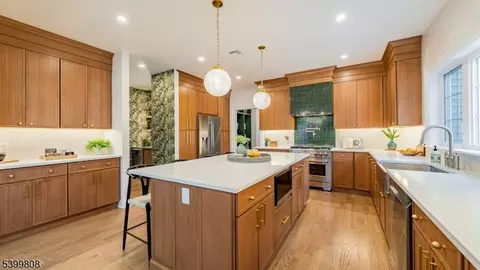 4 Berkeley Rd, Millburn, NJ 07041 photo 12