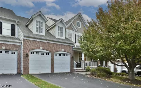 617 Heath Ct, Lambertville, NJ 08530