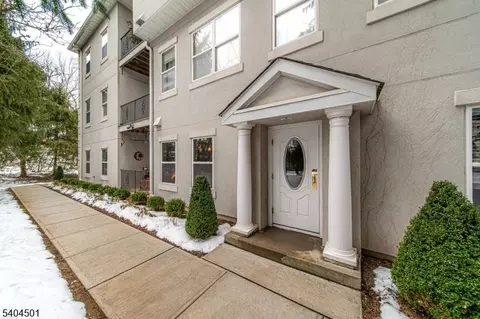 703 Brittany Dr, Wayne, NJ 07470