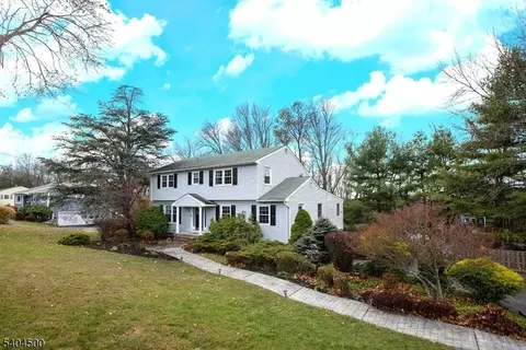 40 Westgate Dr, Sparta, NJ 07871