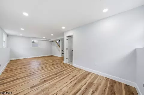 6 Wilton Ave, Middlesex, NJ 08846 photo 29