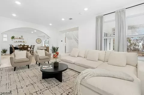 721 Summit St, Linden, NJ 07036