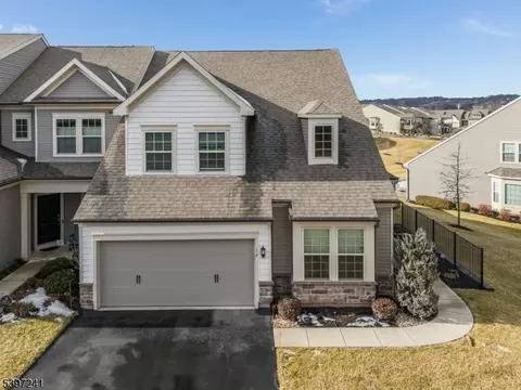12 Barnett Rd, Flemington, NJ 08822