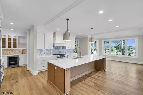 142 Ridgedale Ave, Madison, NJ 07940
