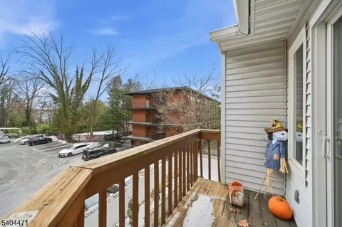 31 Fairmount Ave, Hackensack, NJ 07601 photo 24