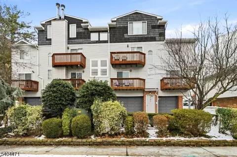 31 Fairmount Ave, Hackensack, NJ 07601 photo 3