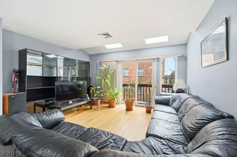 31 Fairmount Ave, Hackensack, NJ 07601 photo 19