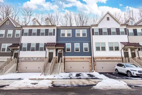 5 General Winds Way #3, Denville, NJ 07834