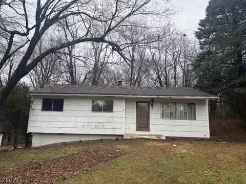 7 Fox Hill Dr, Franklin, NJ 07416