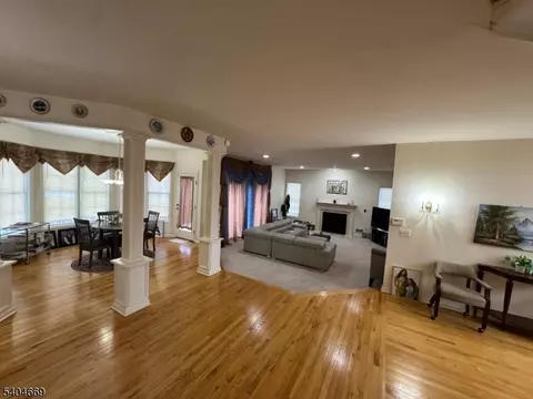 6 Andre Ct, Franklin, NJ 07416