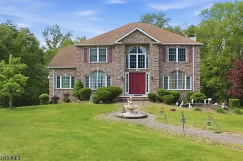 6 Andre Ct, Franklin, NJ 07416