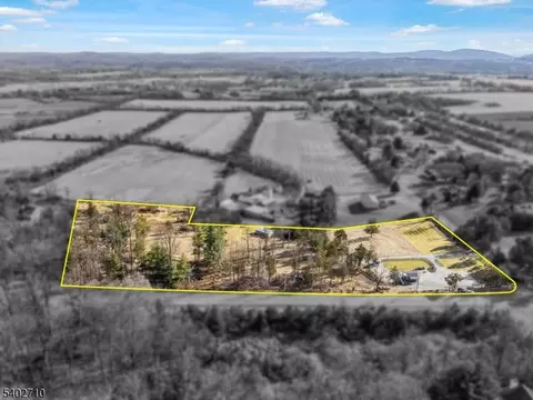 133 Cemetery Hill Rd, Washington Twp, NJ 07882