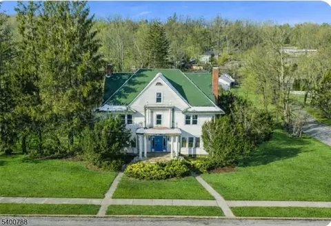 40 Park Ave, Newton, NJ 07860