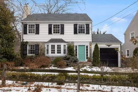 15 Poe Ave, Bloomfield, NJ 07003