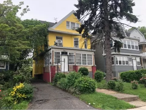 120 S Oraton Pkwy, East Orange, NJ 07018