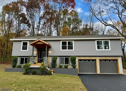 20 Mine Hill Rd, Hackettstown, NJ 07840