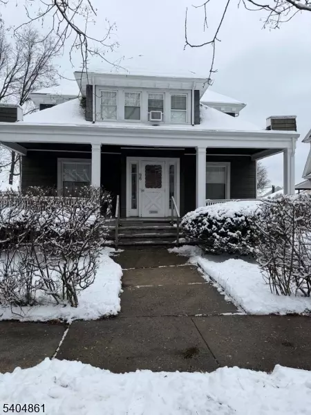 94 Lenox St, Newark, NJ 07106