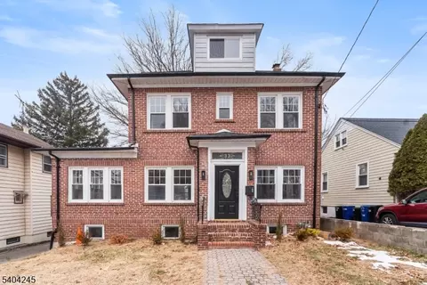 33 Robertson Rd, West Orange, NJ 07052
