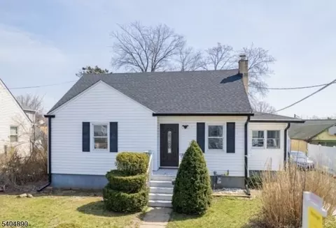 978 Rahway Ave, Avenel, NJ 07001