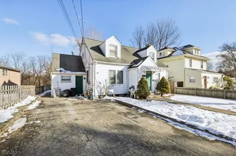 32 3rd St, Butler, NJ 07405