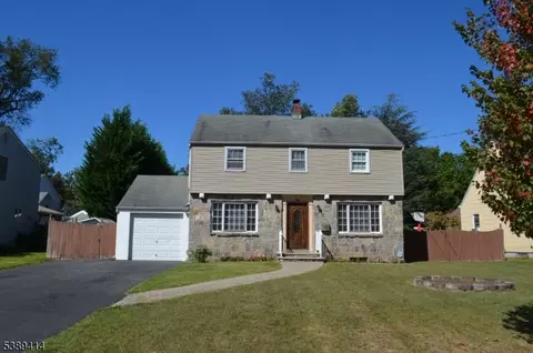 550 4th St, Dunellen, NJ 08812