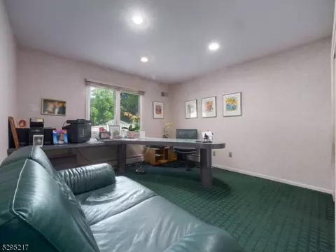 5 Bourbon St, Wayne, NJ 07470 photo 21