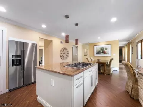 5 Bourbon St, Wayne, NJ 07470 photo 16
