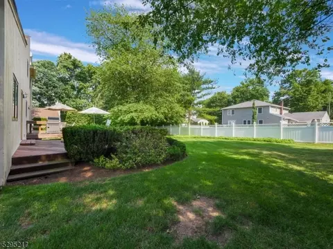5 Bourbon St, Wayne, NJ 07470 photo 38