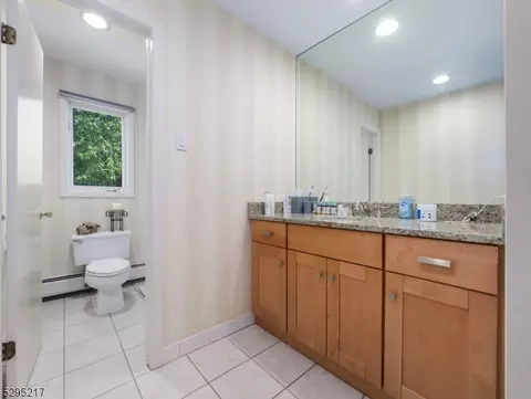 5 Bourbon St, Wayne, NJ 07470 photo 33