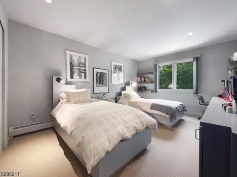 5 Bourbon St, Wayne, NJ 07470 photo 31