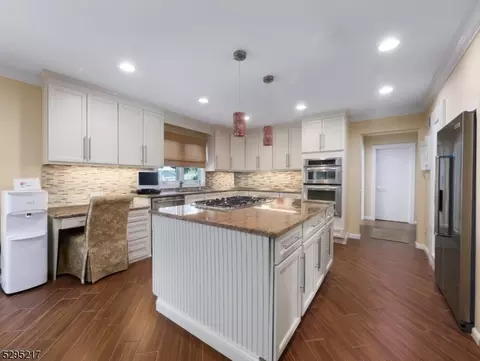 5 Bourbon St, Wayne, NJ 07470 photo 15