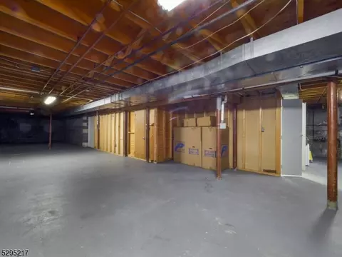 5 Bourbon St, Wayne, NJ 07470 photo 37