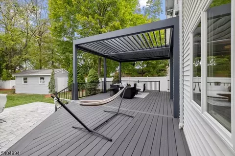 Exterior - 827 Alden Rd, Paramus, NJ 07652 photo 2 of 6