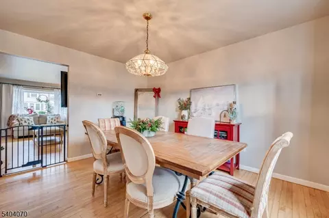 Dining - 228 Oneida Pl, North Plainfield, NJ 07060 photo 2 of 2