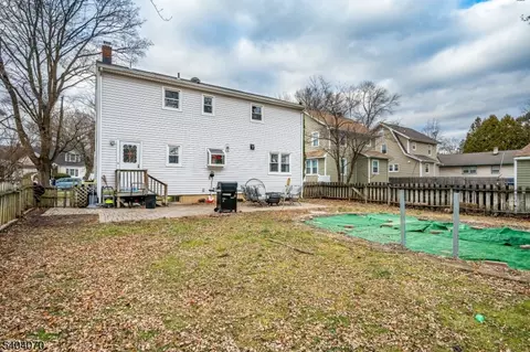 Exterior - 228 Oneida Pl, North Plainfield, NJ 07060 photo 4 of 4