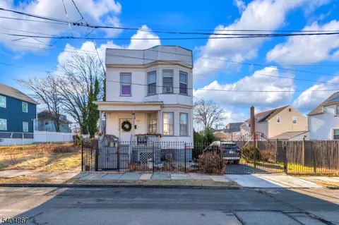 125 Berkshire Pl, Irvington, NJ 07111