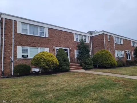 4 Columbia Dr UNIT 1A, Bridgewater, NJ 08807