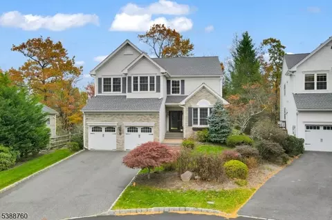 3 Brook Ridge Ct, Cedar Grove, NJ 07009
